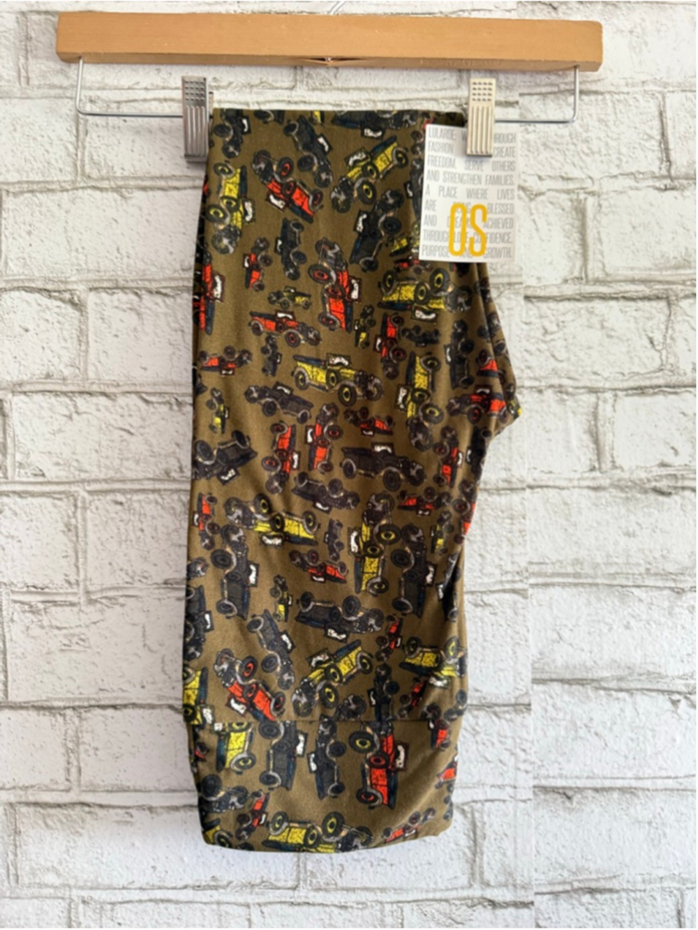 NEW!!! lularoe Truck OS Leggings Olive Background one size